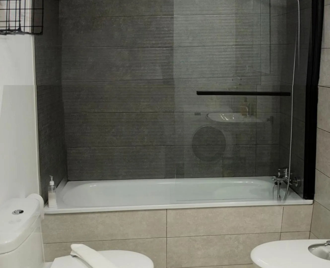 Neptuno Beach Apartment & Parking By Cadiz4Rentals