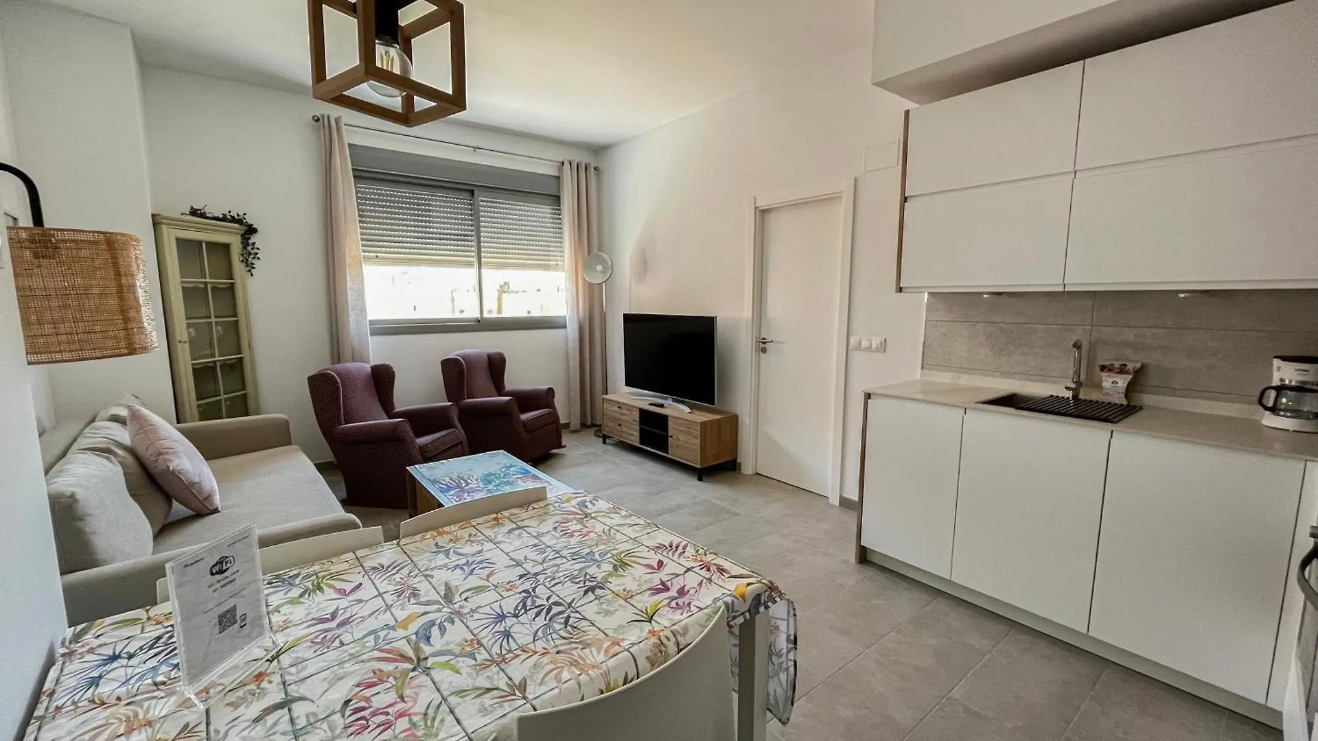 Neptuno Beach Apartment & Parking By Cadiz4Rentals 0*, Cadiz Spain